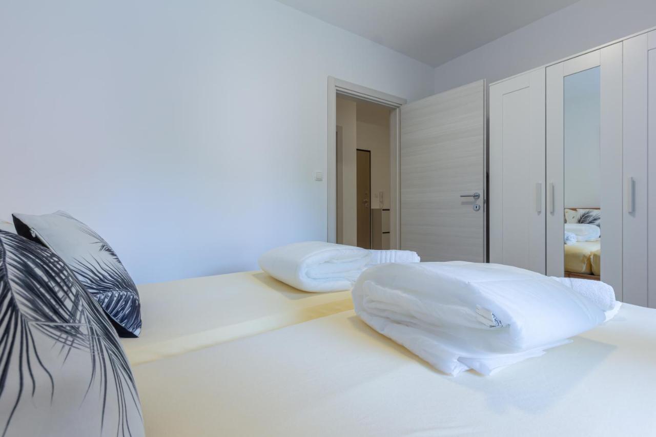 Apartments Vugrinec With Terrace Baška Zewnętrze zdjęcie