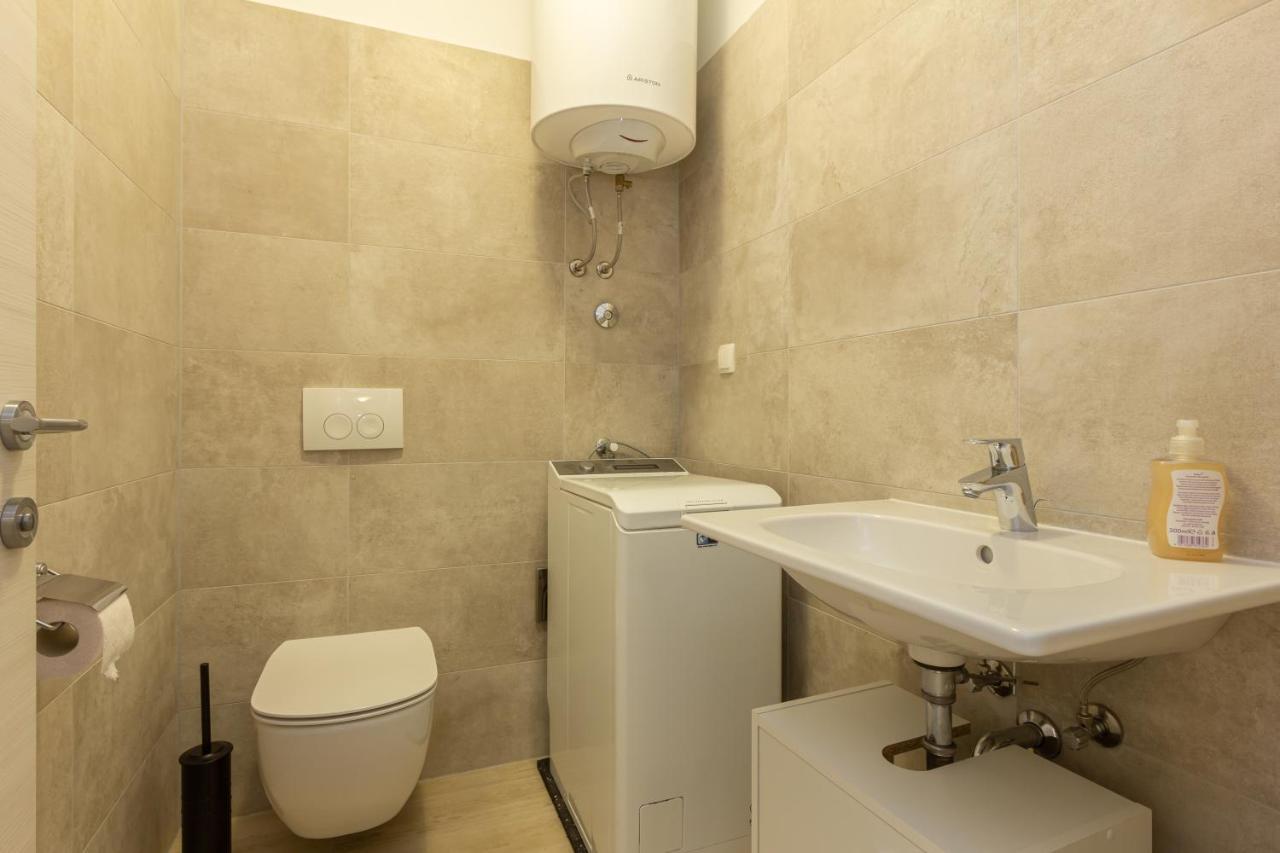 Apartments Vugrinec With Terrace Baška Zewnętrze zdjęcie