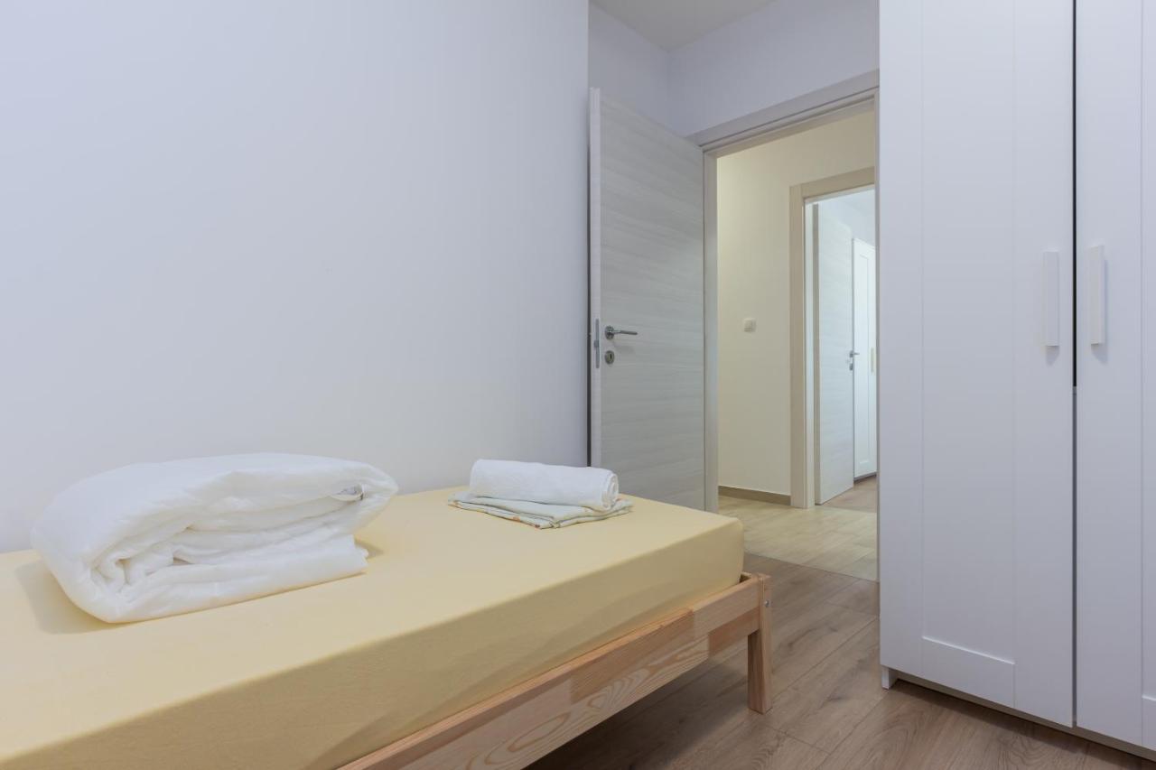 Apartments Vugrinec With Terrace Baška Zewnętrze zdjęcie