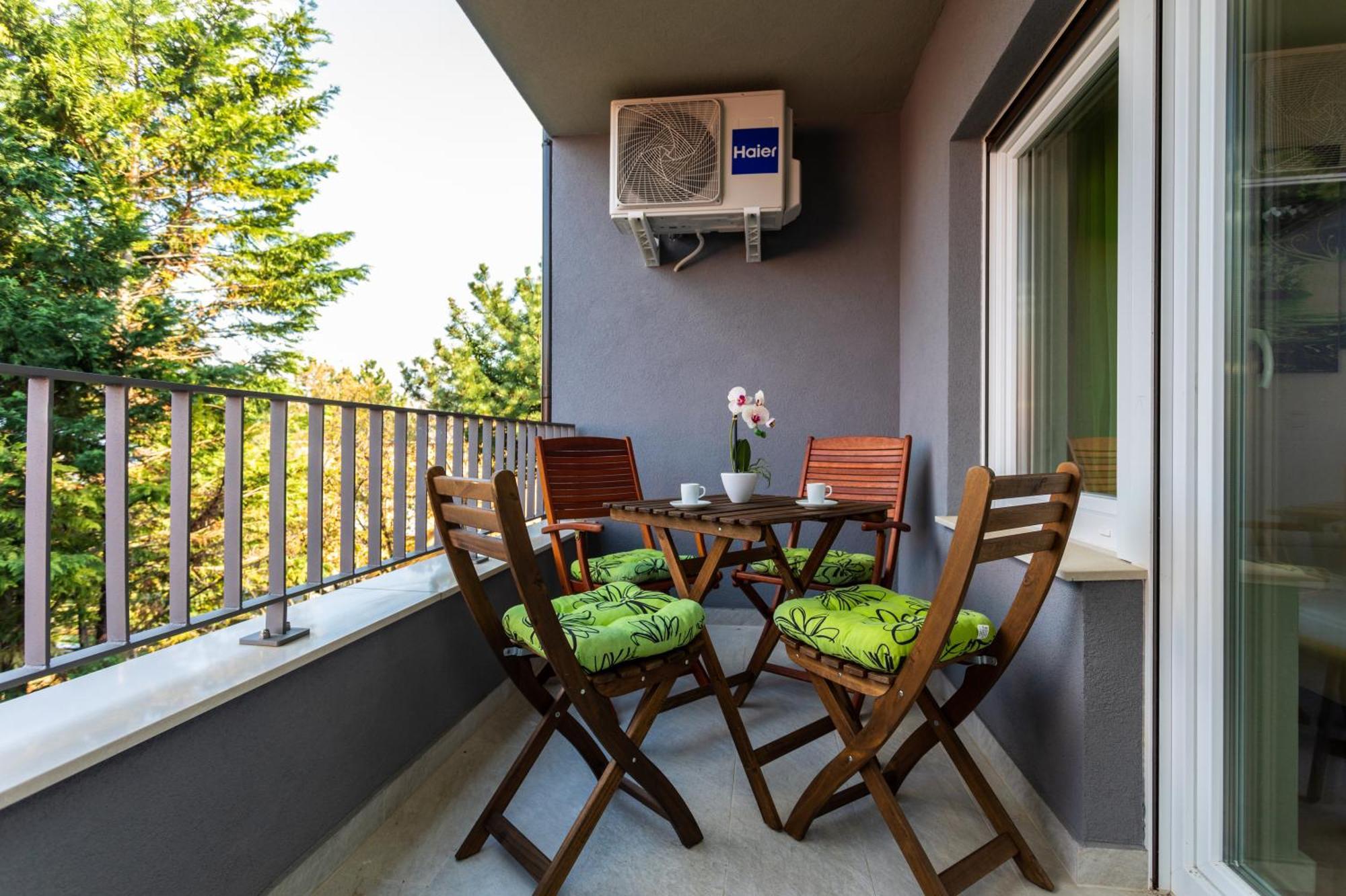 Apartments Vugrinec With Terrace Baška Zewnętrze zdjęcie